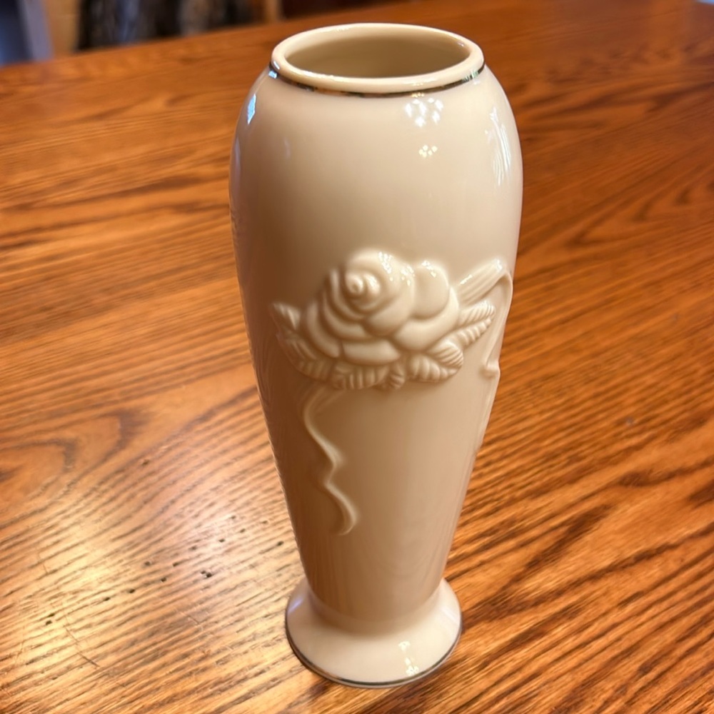 Vintage Lenox Rose Blossom Flower Vase - Crafted of Fine China & 24K Gold Trim